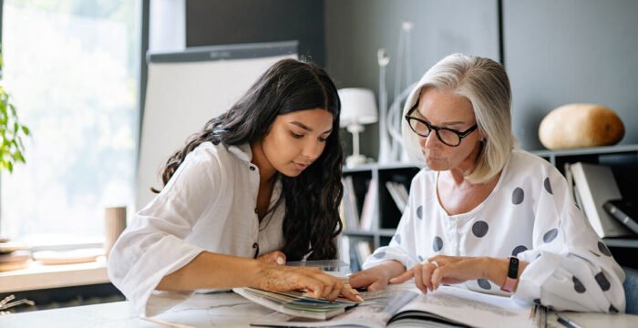 img-slide4 img-slide4